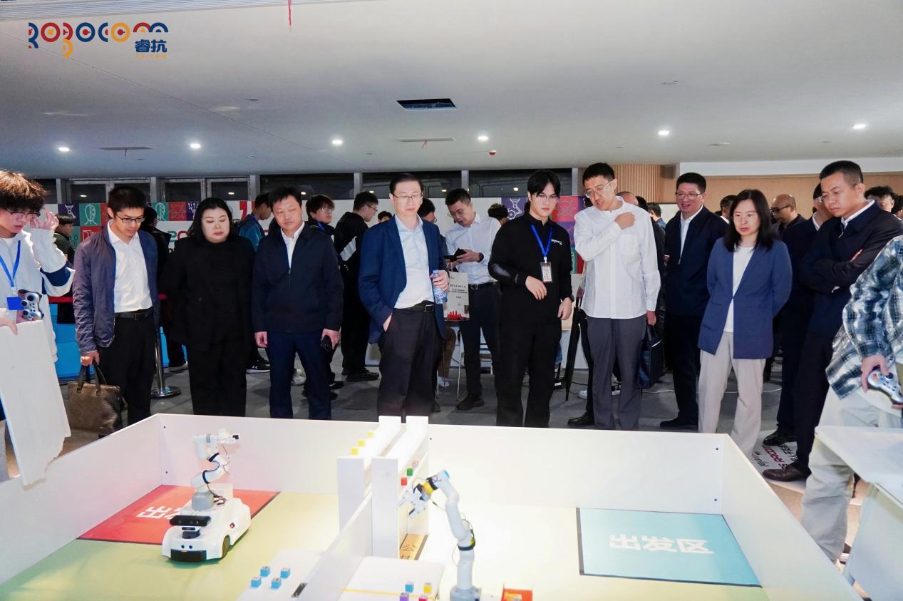 3ce8434d-46ca-4d79-9929-75317f29c16c