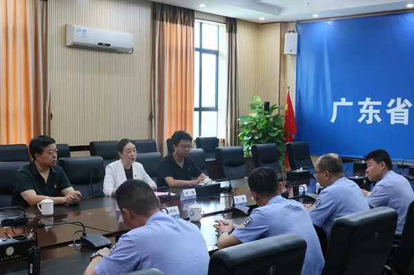 1ab15647-bbab-42f6-b742-f8d80af144c8