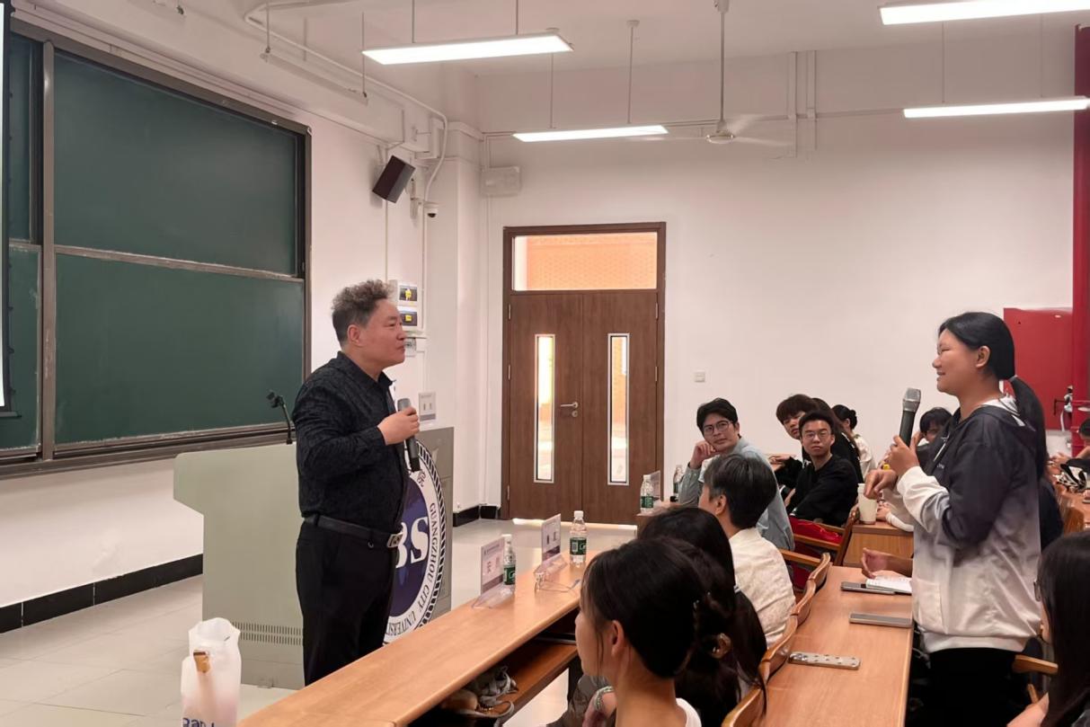 c263b108-a684-4ff5-ac3b-8a7f3a760a91