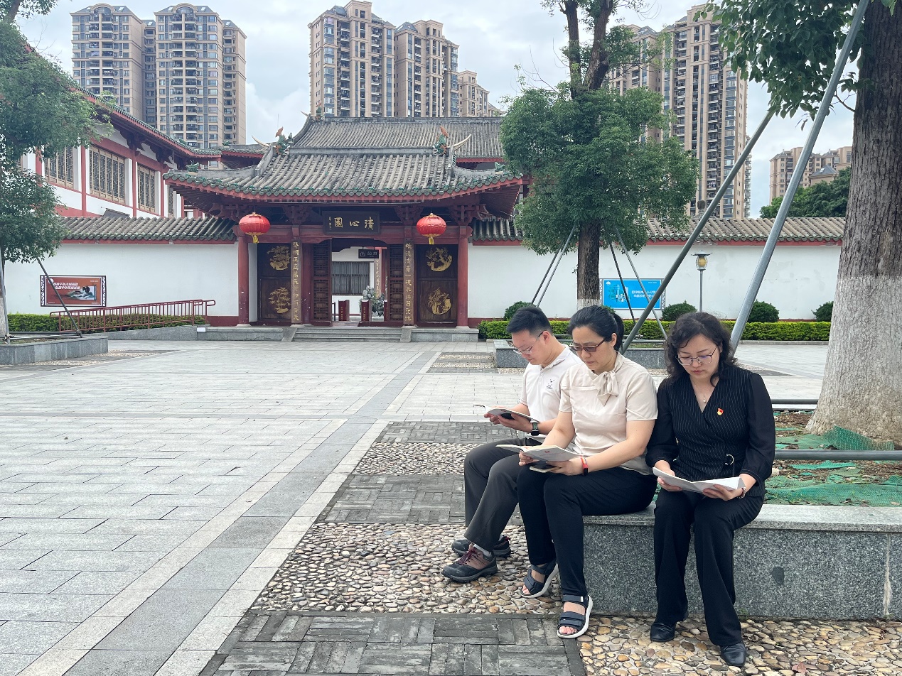 895acdd8-7ab6-4788-9921-eb986f7cdb89