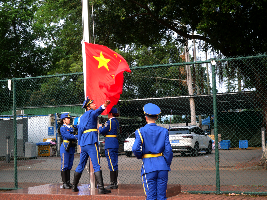 9761b4dd-5394-4f69-9285-1d7aa9b4b4b0 9761b4dd-5394-4f69-9285-1d7aa9b4b4b0