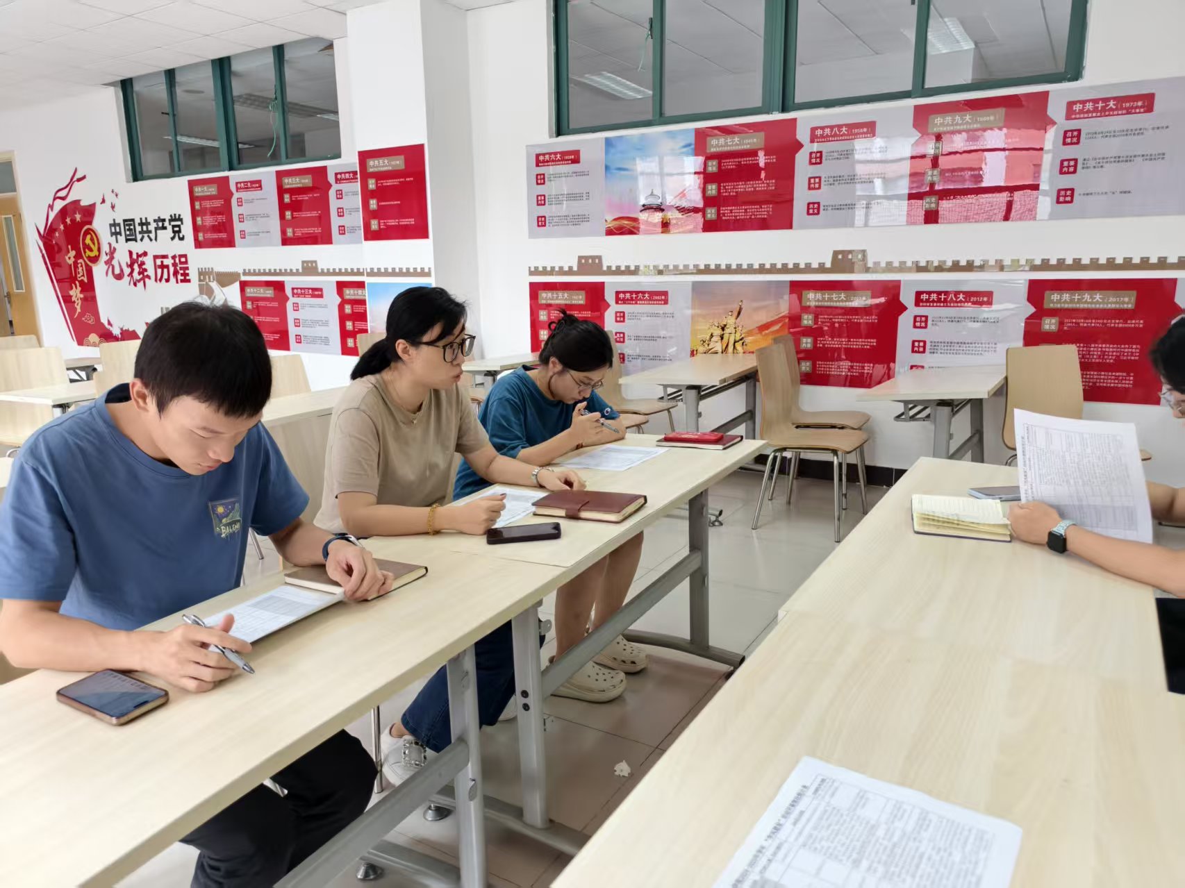 04021eba-dca5-4f07-9192-01123fb8bf7d 04021eba-dca5-4f07-9192-01123fb8bf7d