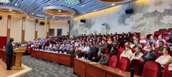 cf808745-e50f-4837-ab74-45aa0b097e34