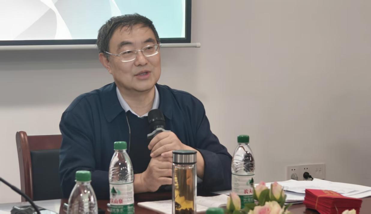 c1a52323-1a2b-46fe-865e-834c998ea71f