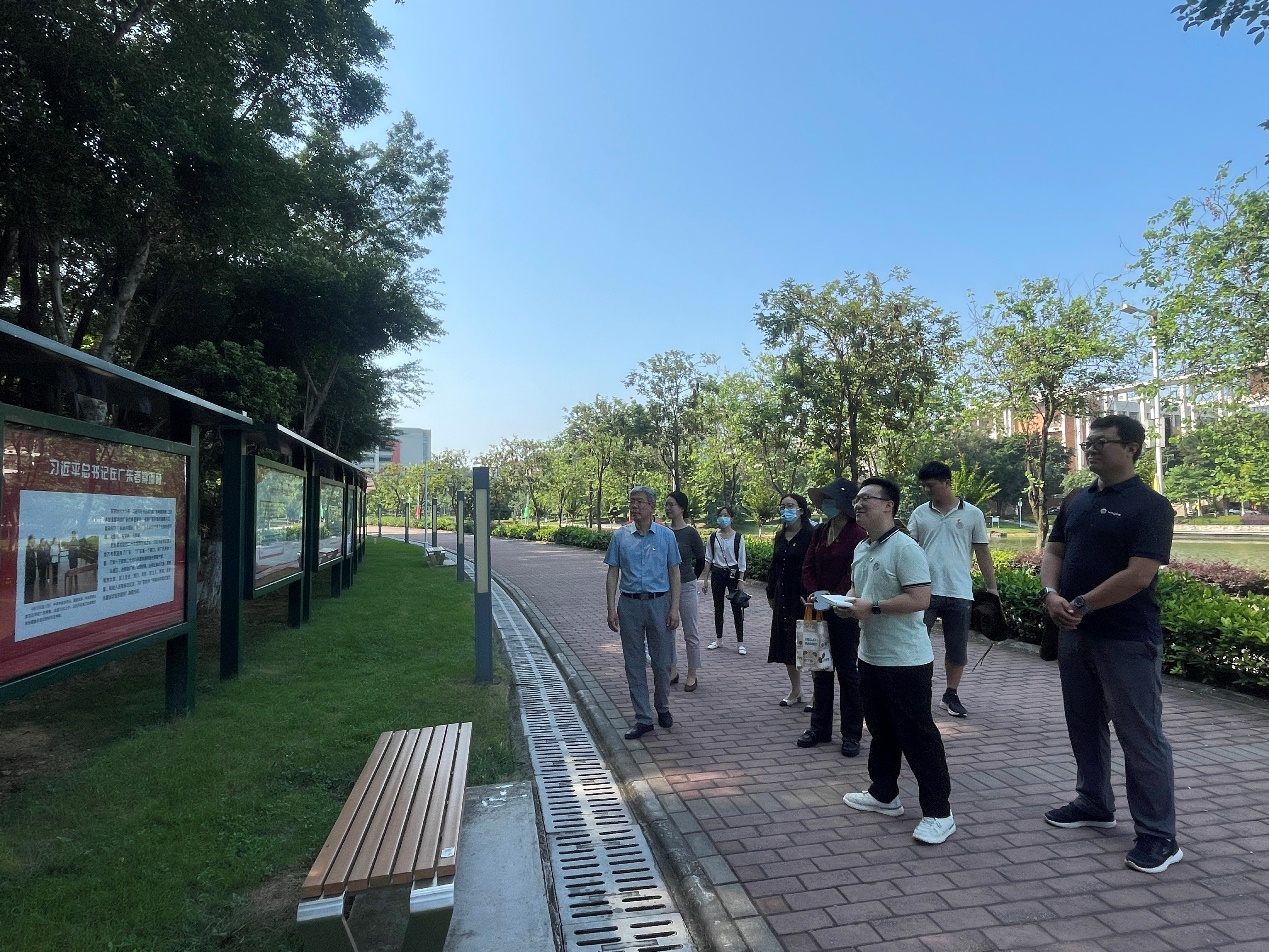 32d52070-0d1f-48d7-bb6e-fed972fb9a75 32d52070-0d1f-48d7-bb6e-fed972fb9a75