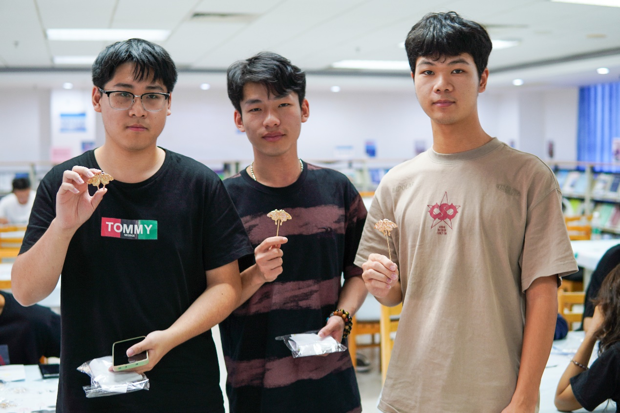 f86d6a34-e8f1-4098-8cb1-fd0a579395fc