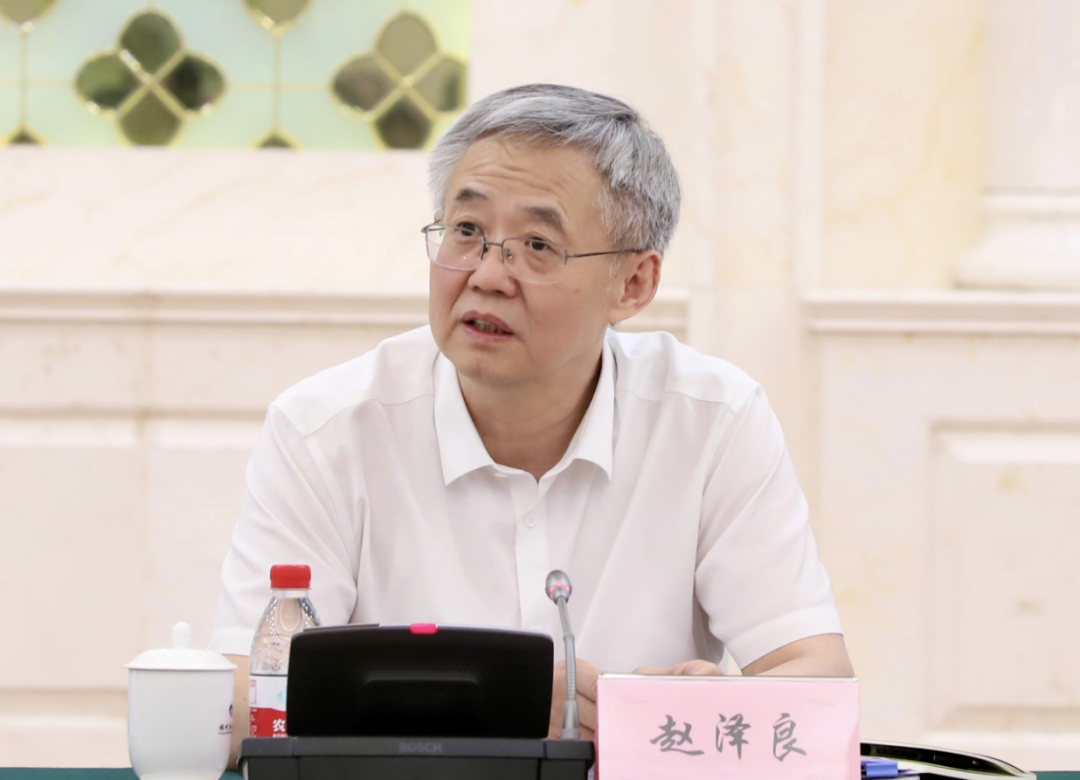 67f77dbf-d2f2-4b47-9c06-f2c02d23eccc