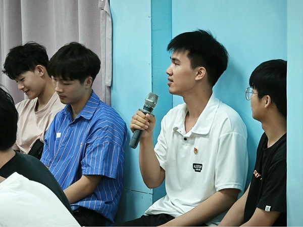 eb0243d5-b476-4f5c-82e9-131dae5695b4