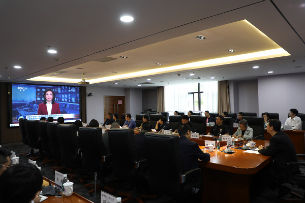 1f5d9016-0495-4d25-b6d1-e731368362af