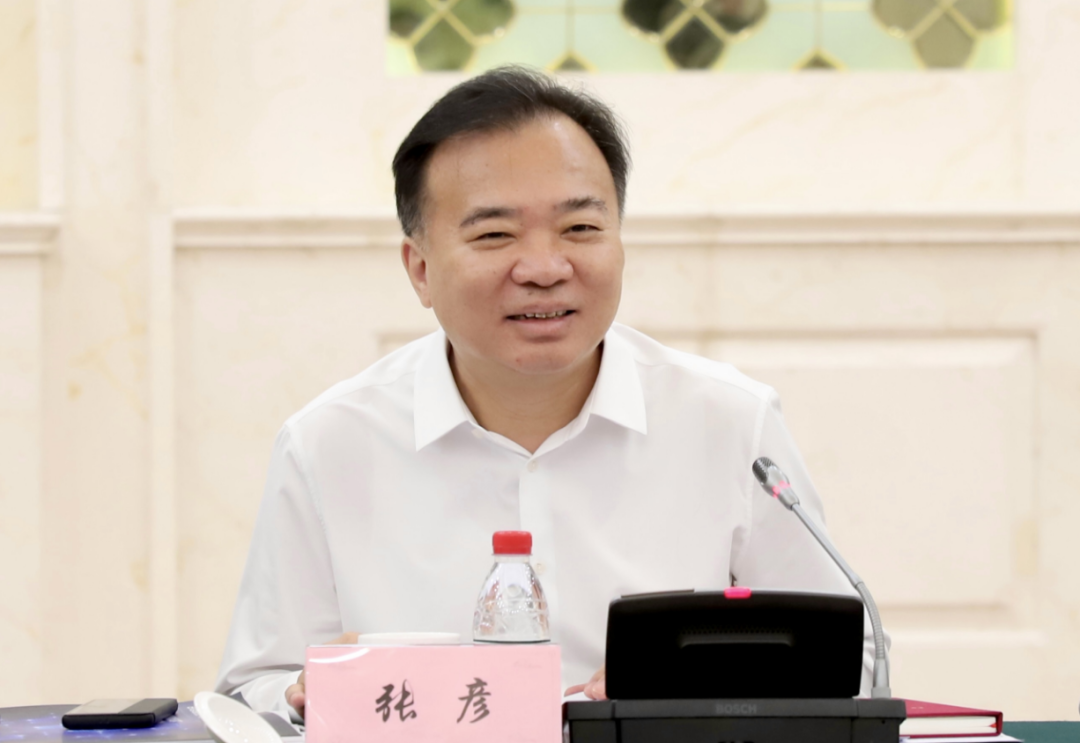 33593fff-69d3-4781-99af-3aaccf5bf128