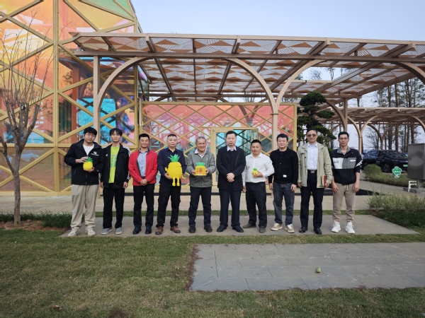 3706ad35-e0e7-417c-b07d-951789369940 3706ad35-e0e7-417c-b07d-951789369940