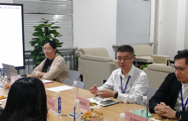 655d8767-d9fd-42f4-9f40-ba7463bf6eb9